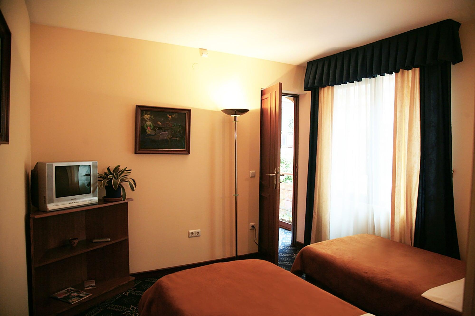 יירבאן Ararat Hotel מראה חיצוני תמונה