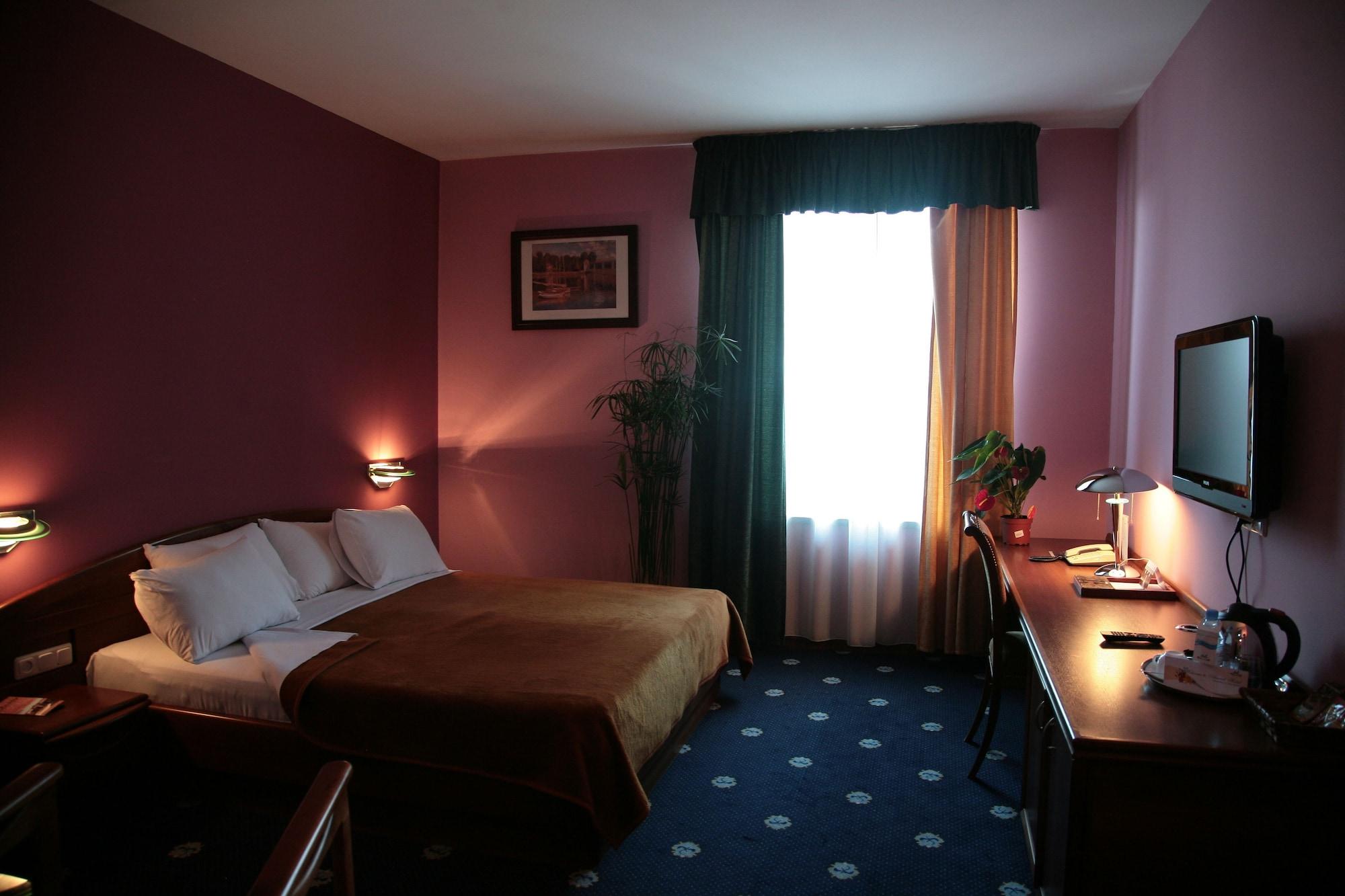 יירבאן Ararat Hotel מראה חיצוני תמונה