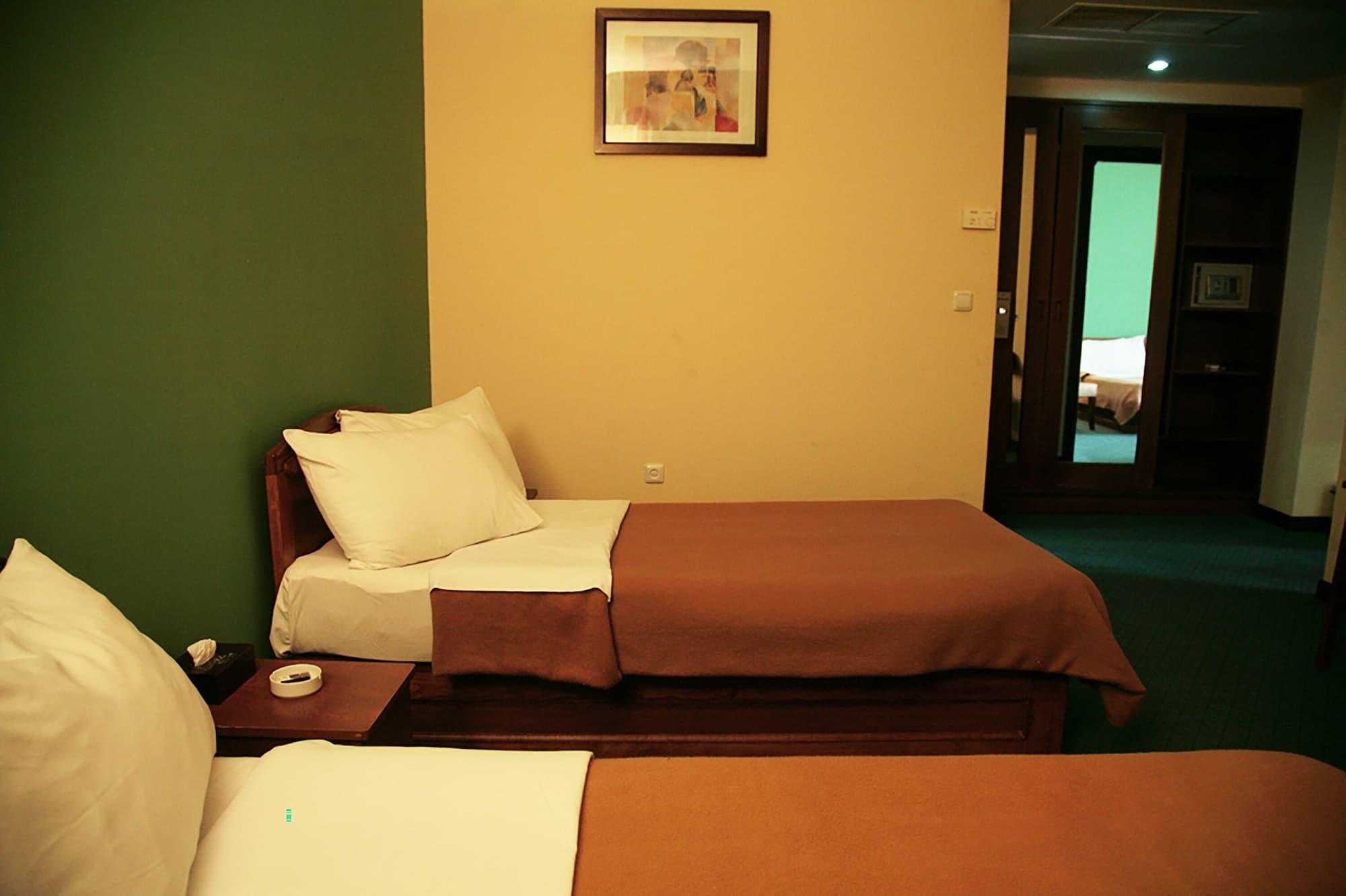 יירבאן Ararat Hotel מראה חיצוני תמונה