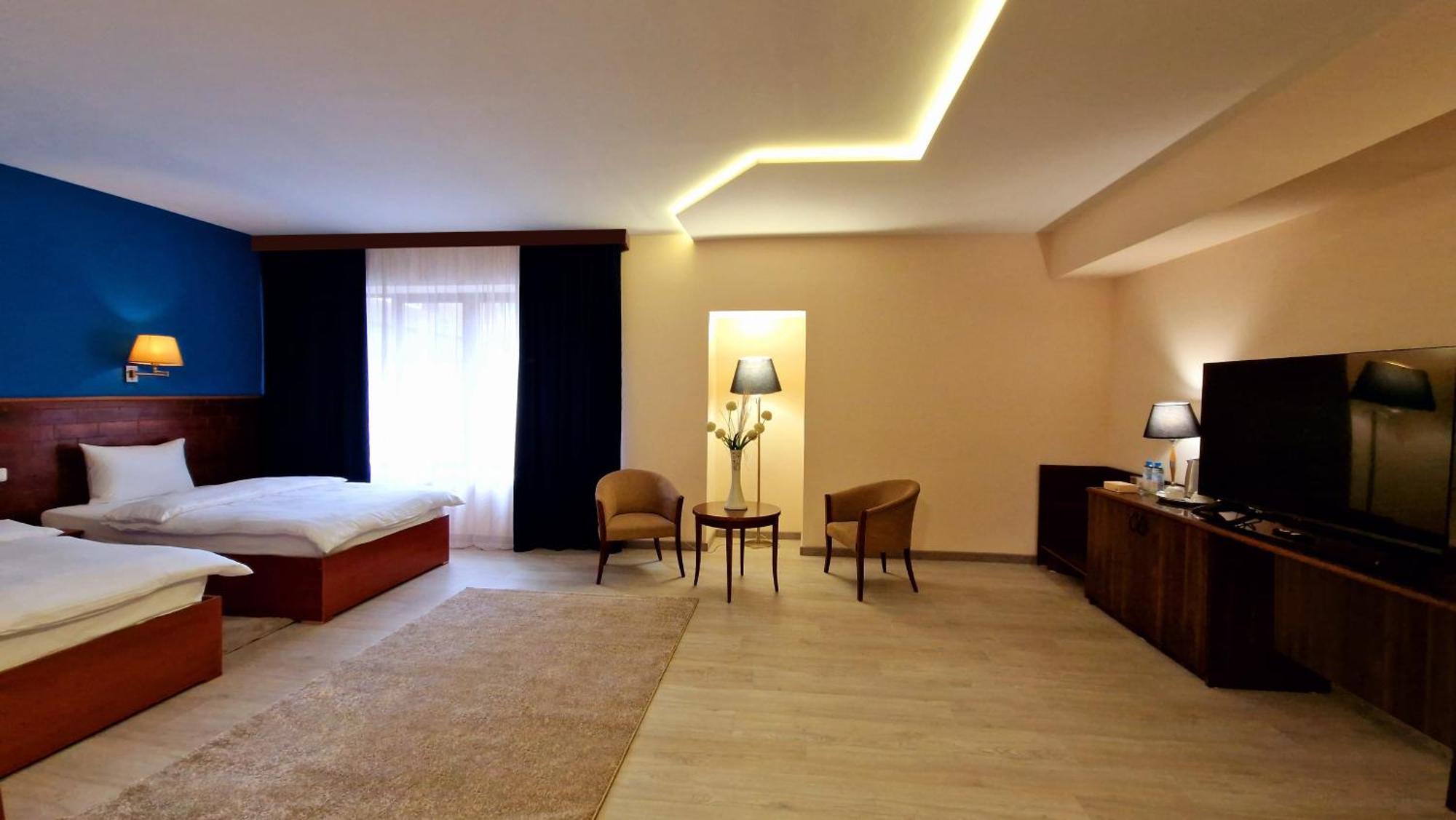 יירבאן Ararat Hotel מראה חיצוני תמונה