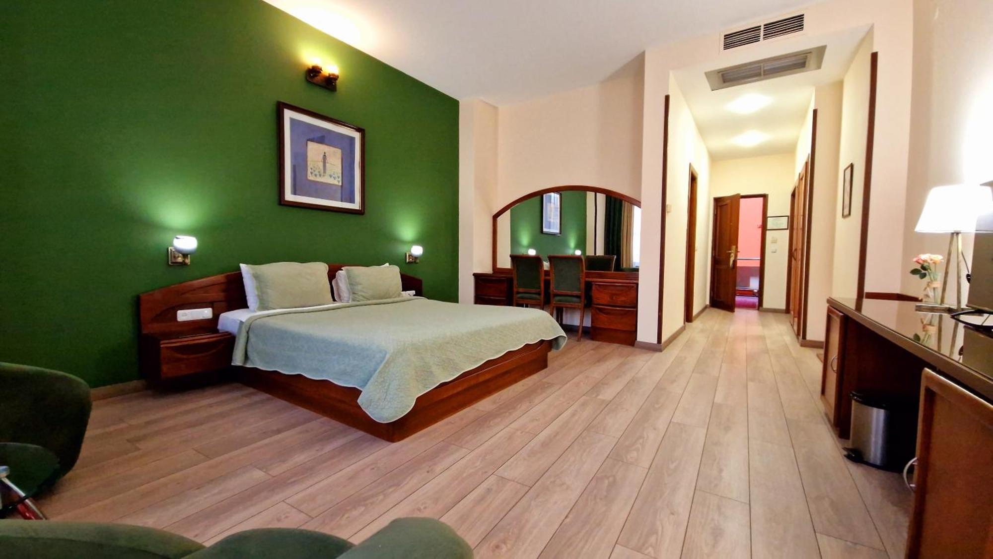 יירבאן Ararat Hotel מראה חיצוני תמונה