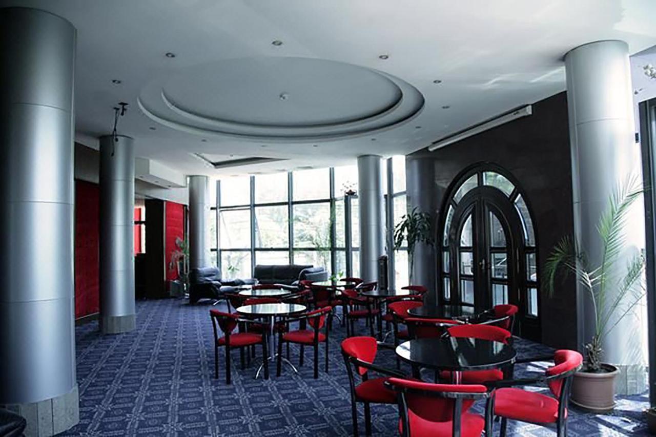 יירבאן Ararat Hotel מראה חיצוני תמונה