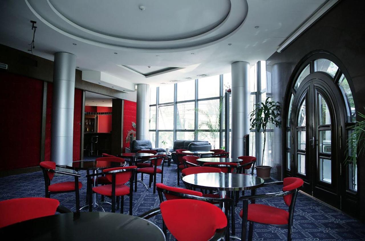 יירבאן Ararat Hotel מראה חיצוני תמונה