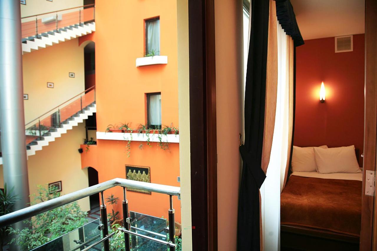 יירבאן Ararat Hotel מראה חיצוני תמונה